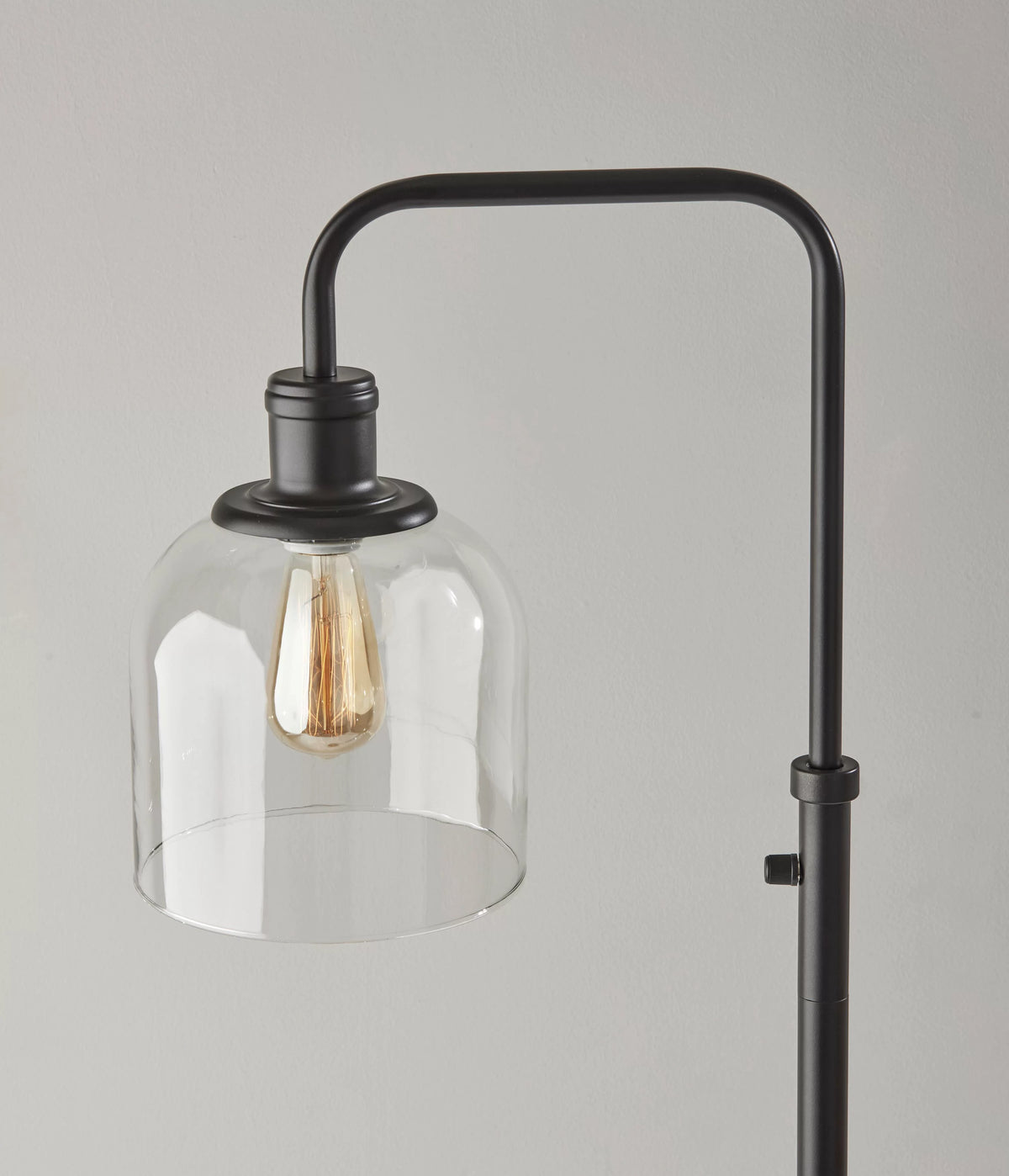 60" 1-Light Black Metal Floor Lamp O455