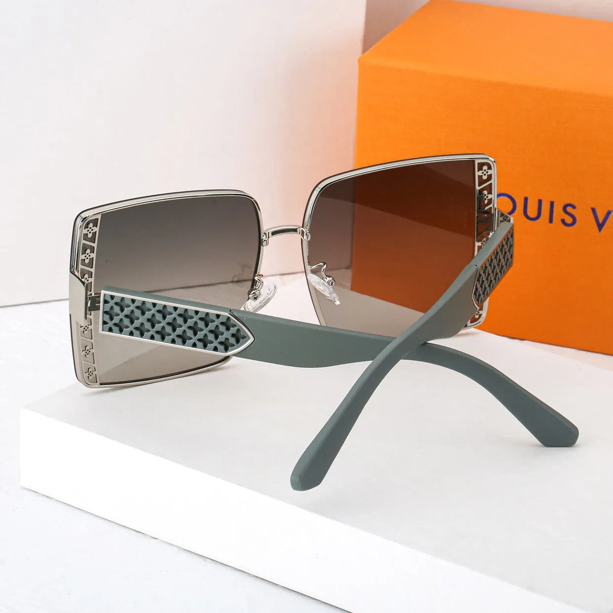 Luxury Polarized Sunglasses V729