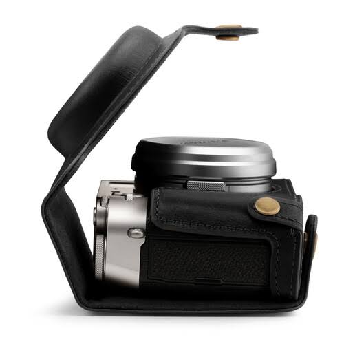 Black Top Grain Leather Camera Case D906310