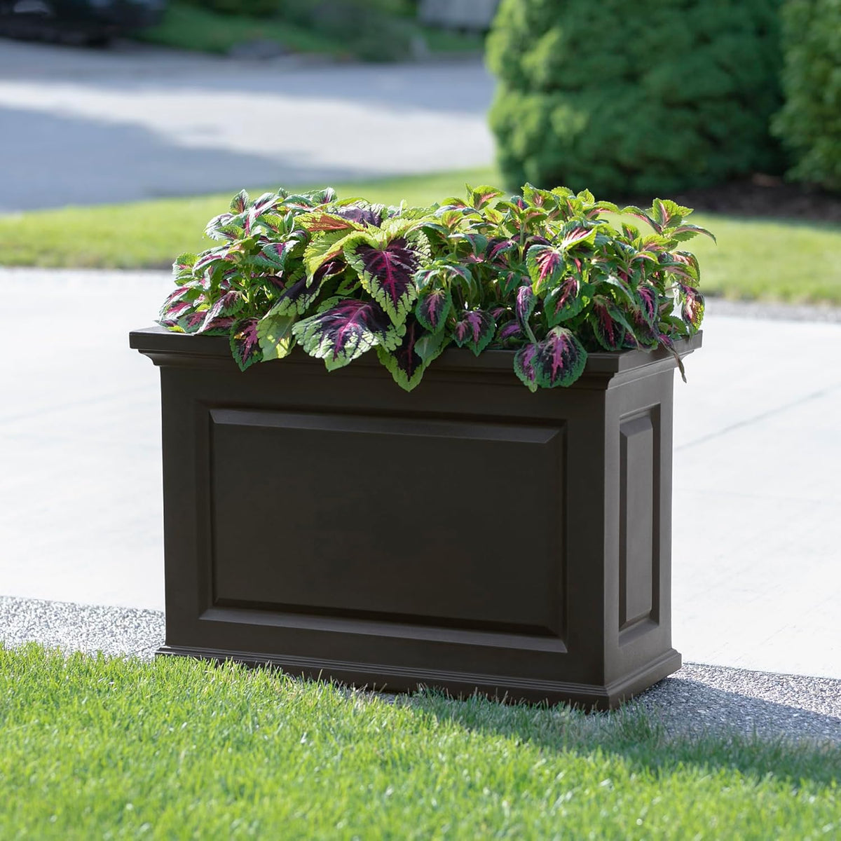 Black 36in L x 16in W x 24in H Planter with Built-in Water Reservoir M4803
