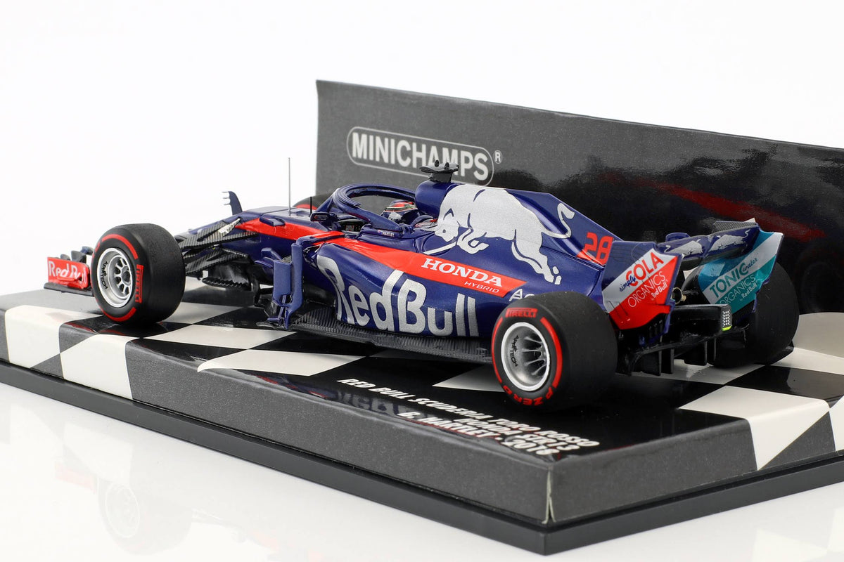 Collectible Miniature Car V62790