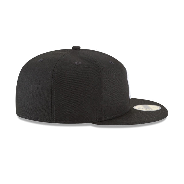 Black and White Fitted Hat T218668
