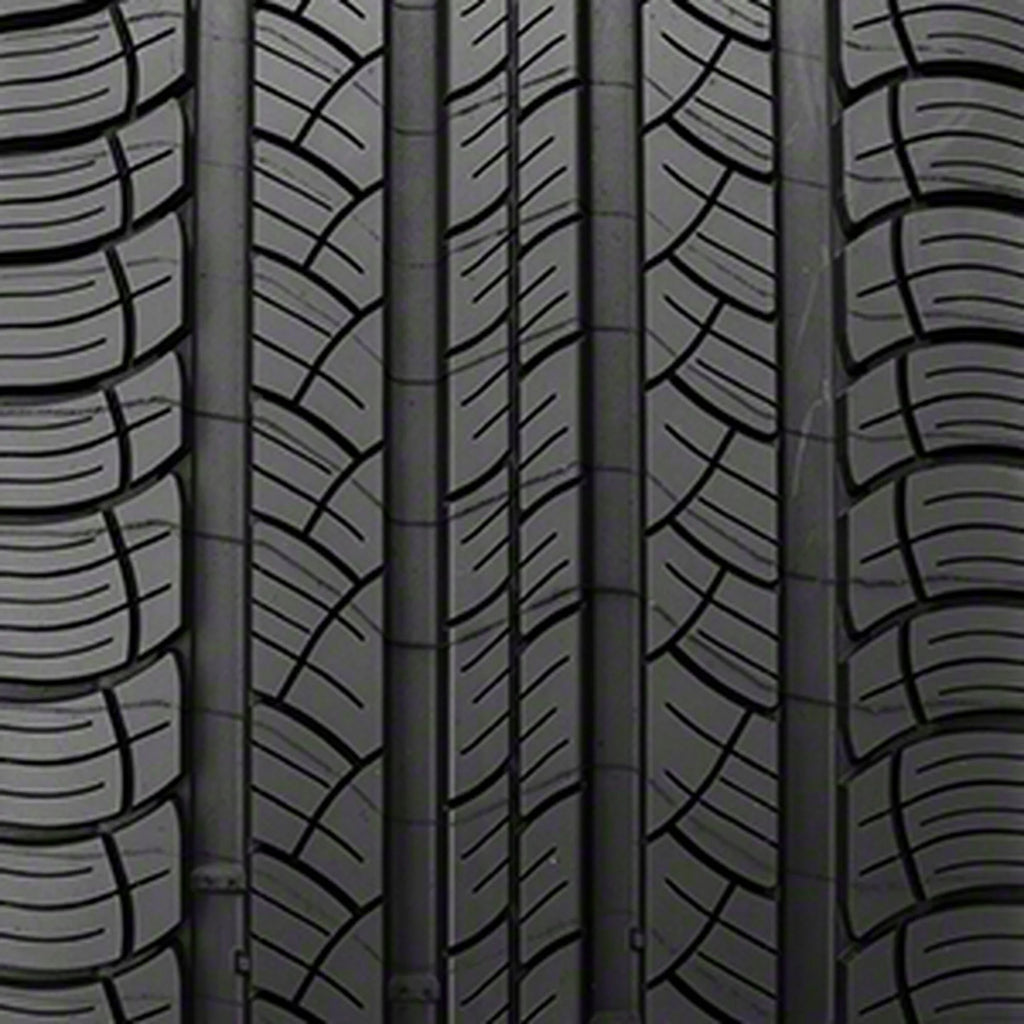 All Season 255/40R20 101V XL Passenger Tire Q86577