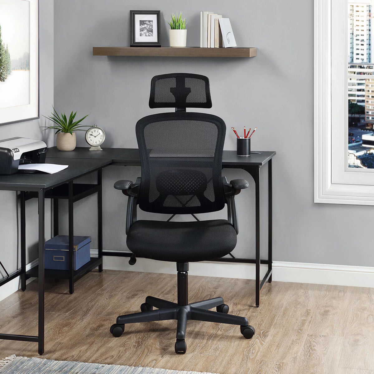 Black Fabric Ergonomic Office Chair with Adjustable Headrest Z818