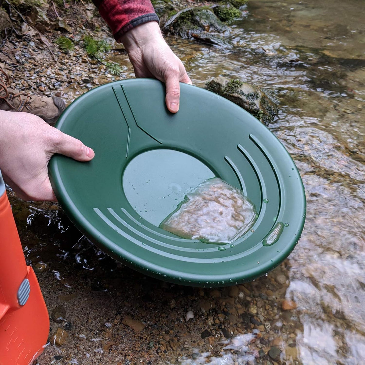 50 Inch Folding Sluice Box and Classifier Screens, 16pc Gold Prospecting Equipment Kit K4960