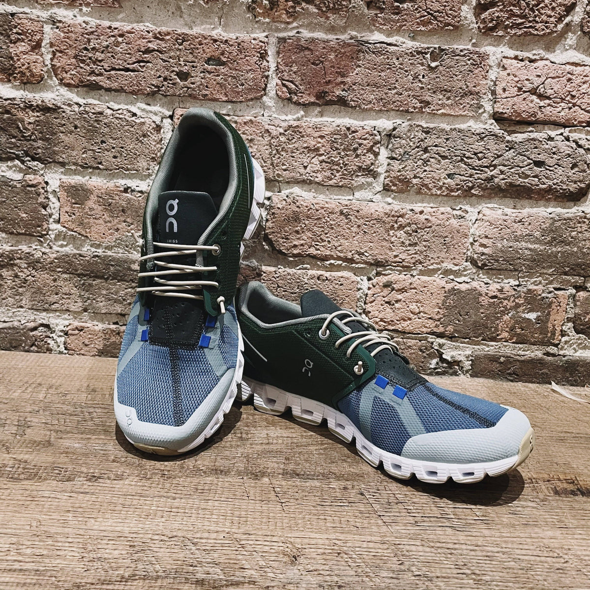 Men's 9 Cactus/Storm Running Shoes H9520