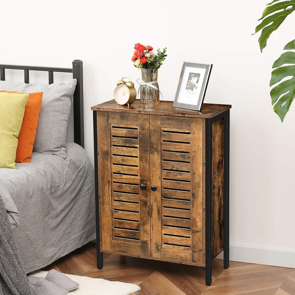 Rustic Brown Bathroom Cabinet with 2 Adjustable Shelves and Louver Doors P60866