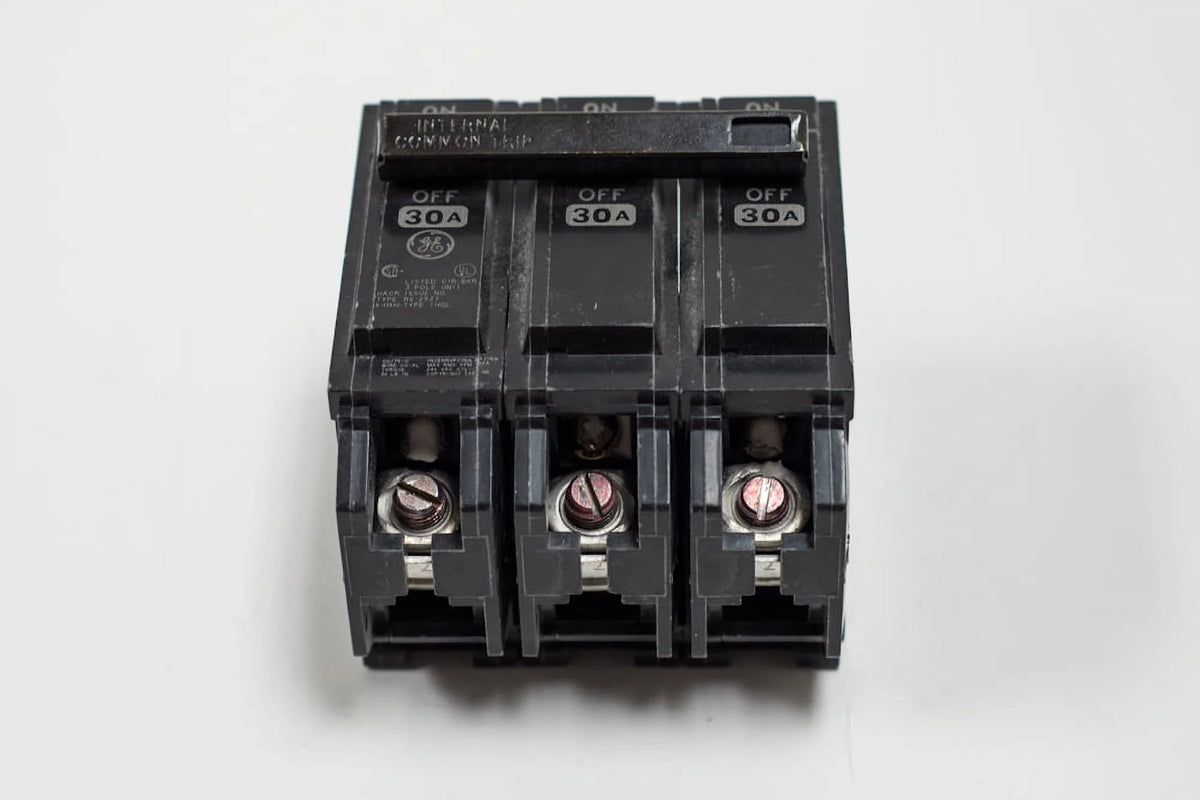 35A Plug In Circuit Breaker G6982