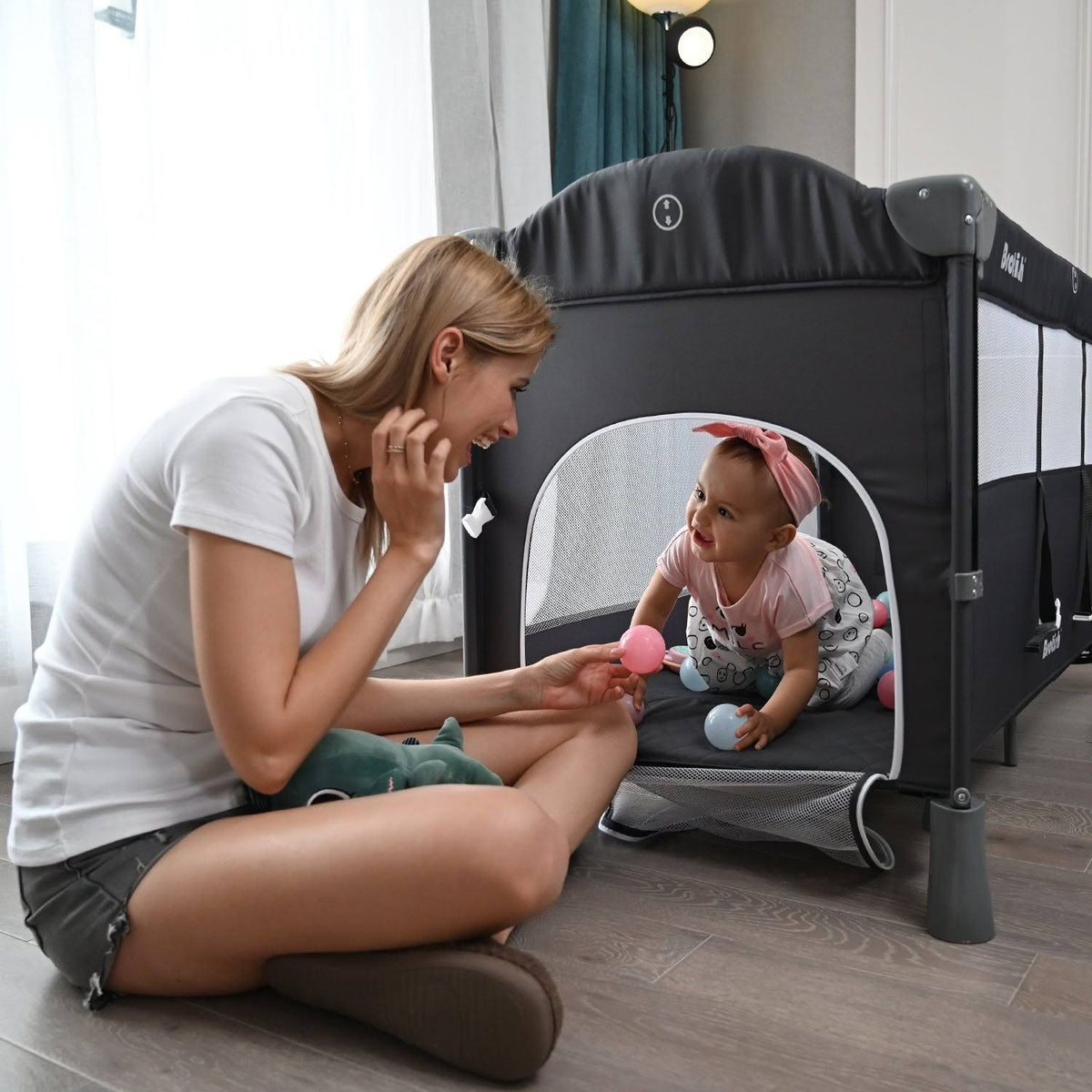 Baby Crib with Mattress Bedside Sleeper G5002