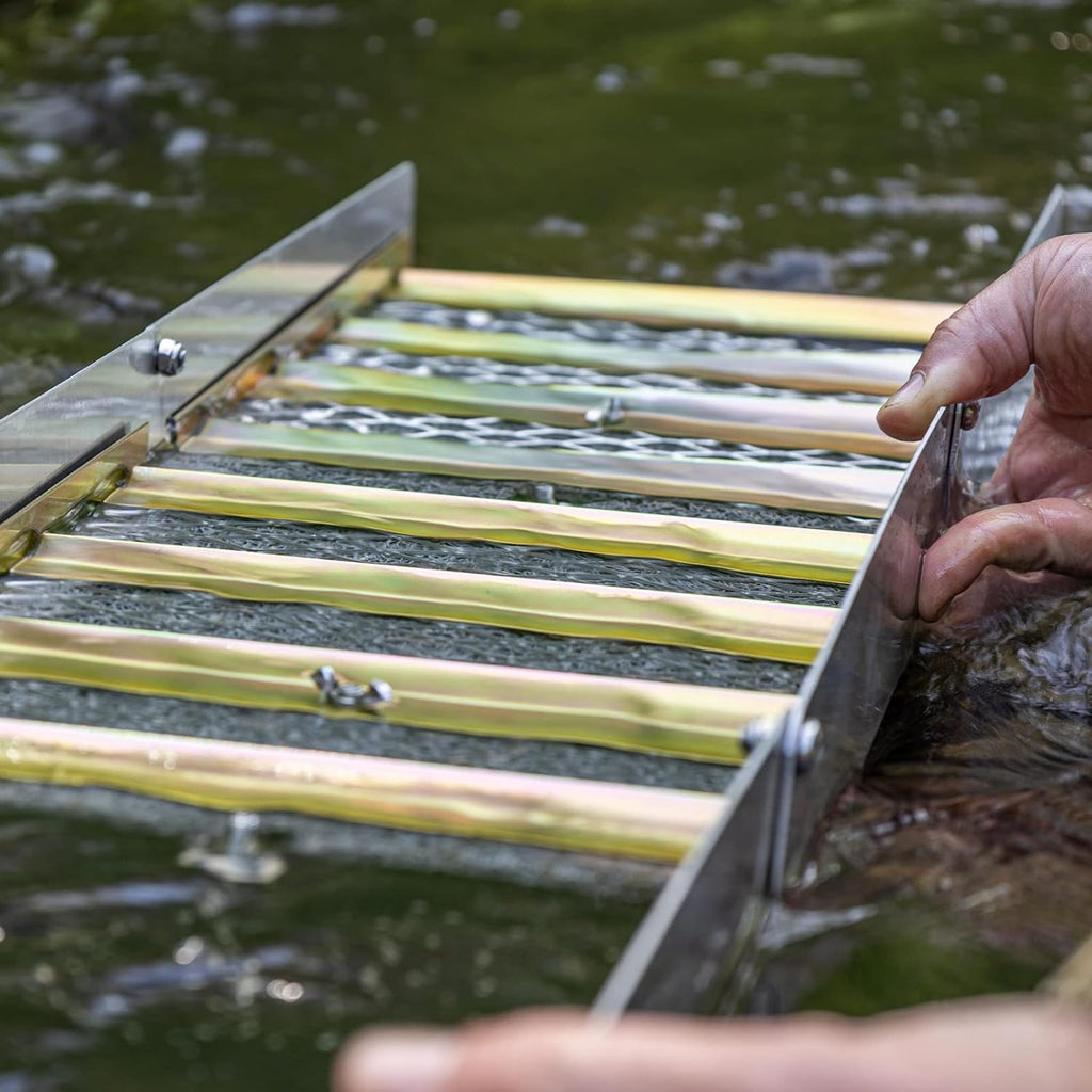 50 Inch Folding Sluice Box and Classifier Screens, 16pc Gold Prospecting Equipment Kit K4960