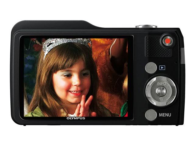 Black Digital Compact Camera D7479