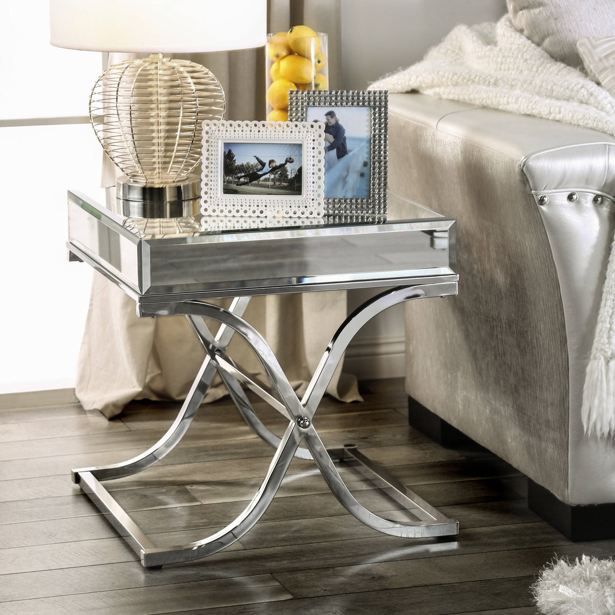 Chrome Metal Square End Table Z37304