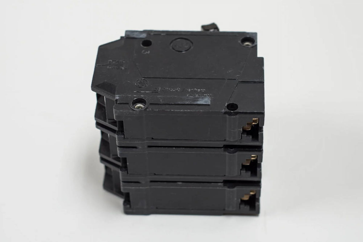 35A Plug In Circuit Breaker G6982