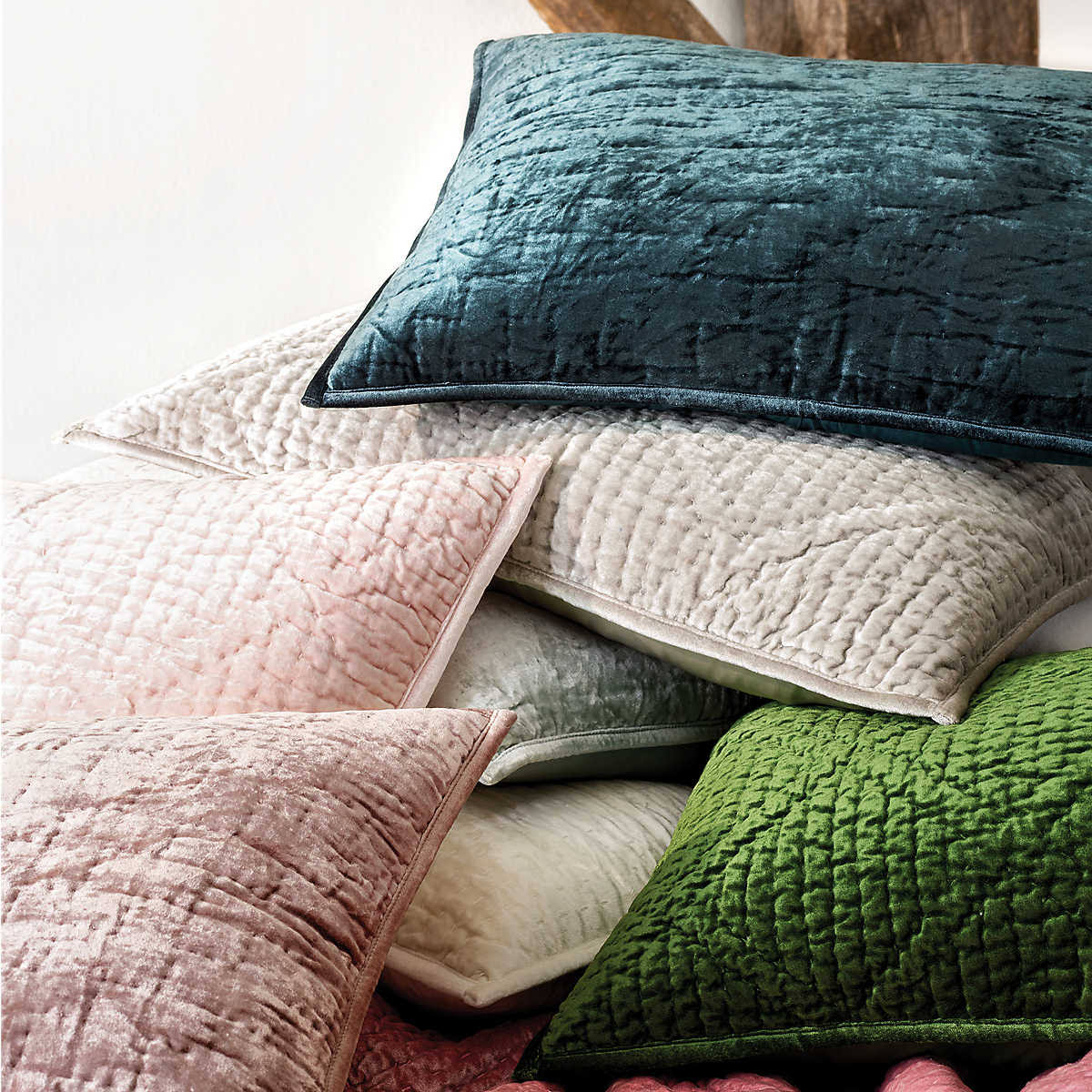 Euro Quilted Velvet Sham B42112
