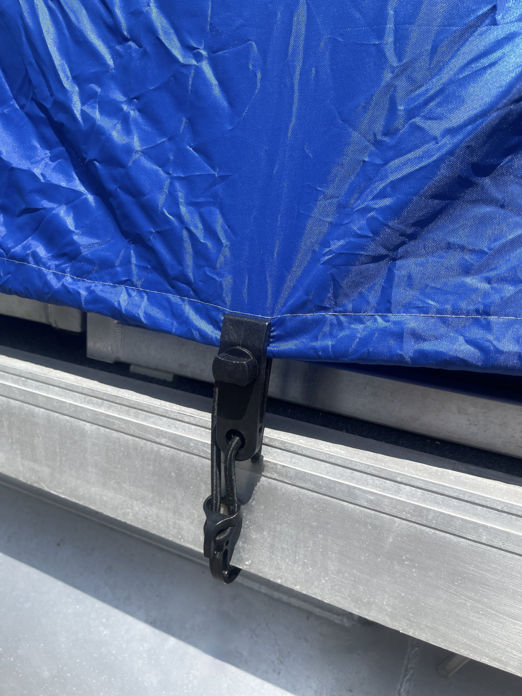 12'-18' Pontoon Boat Canvas Solution with 6 Rise Combo Pack with 12 Gator Bite Canvas Strap Solutions Z909