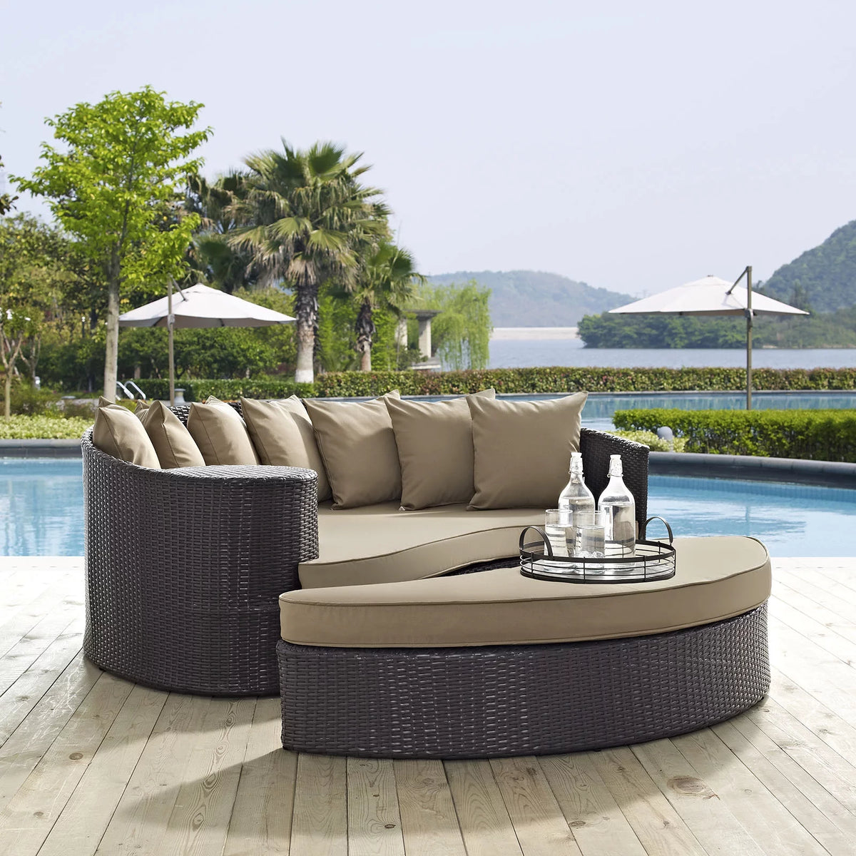 Espresso Mocha Outdoor Patio Daybed E107961