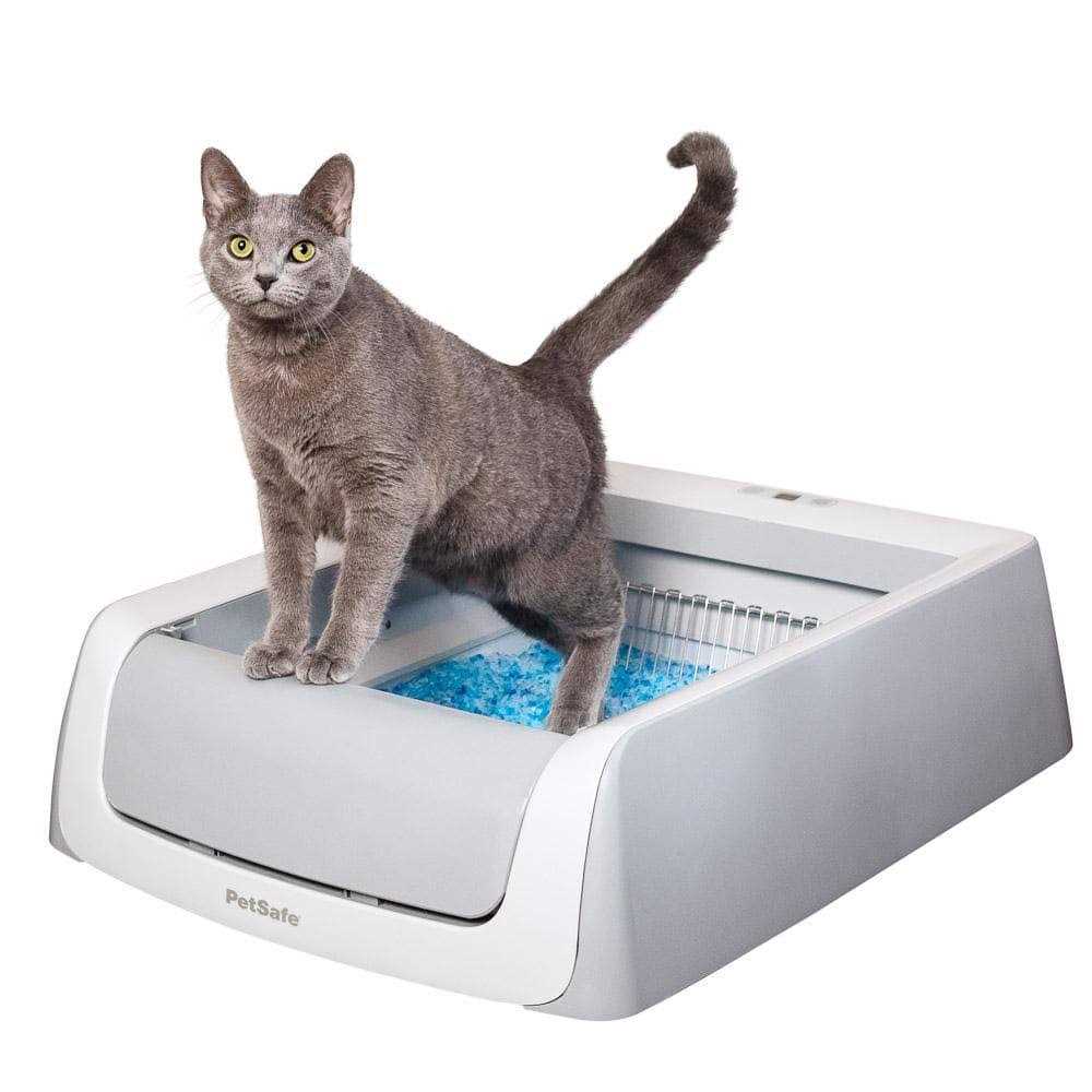 Self-Cleaning Cat Litter Box B87668